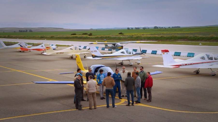 Aerohispalis: Escuela De Vuelo